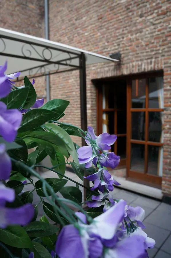Bed & Breakfast Charming Suites Jan Zonder Vrees Antwerp
